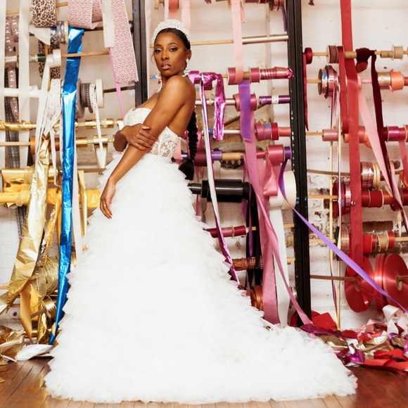 Fun Wedding Dress - Picture 1 of 5
